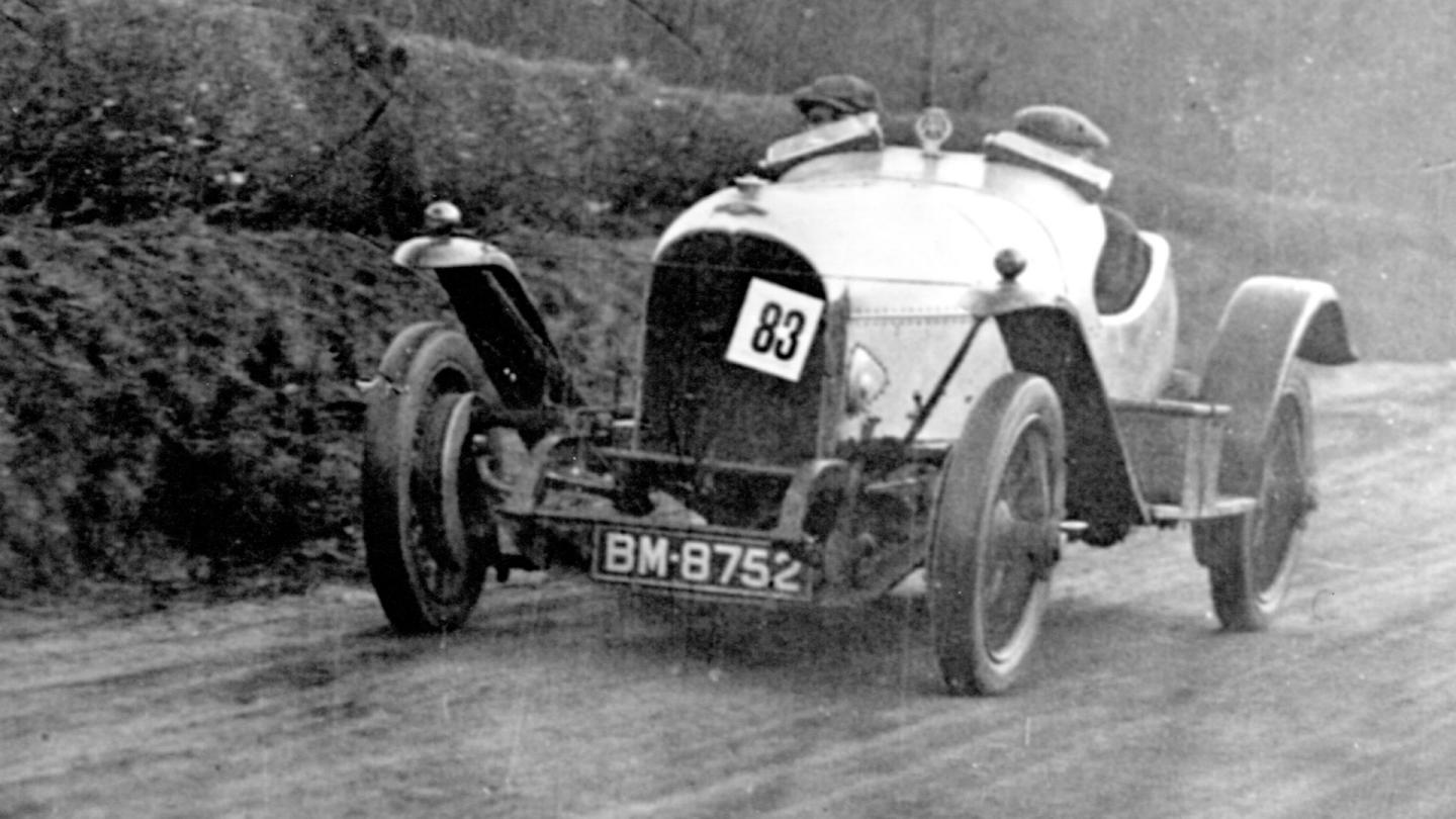 EXP2 being driven to victory by Frank Clement