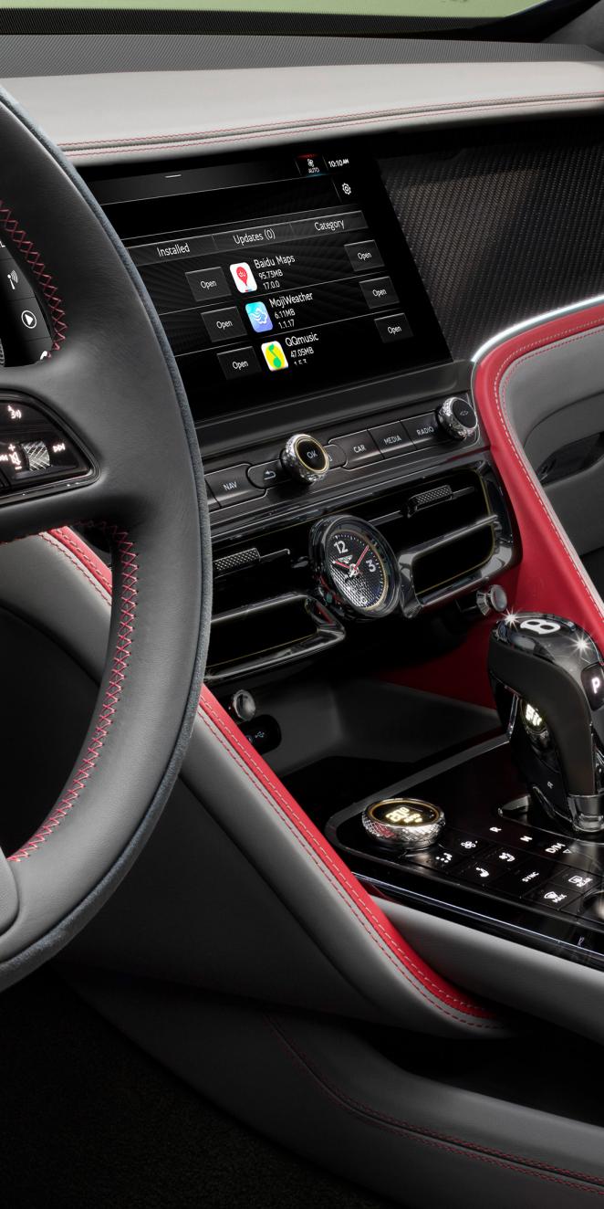 12.3 inch HD Multifunction infotainment touch screen of Bentley Flying Spur Speed