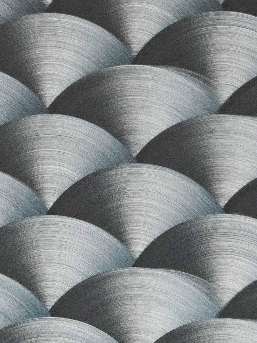 Bentley Flying Spur Hybrid's Engine Turned Aluminium Veneer.